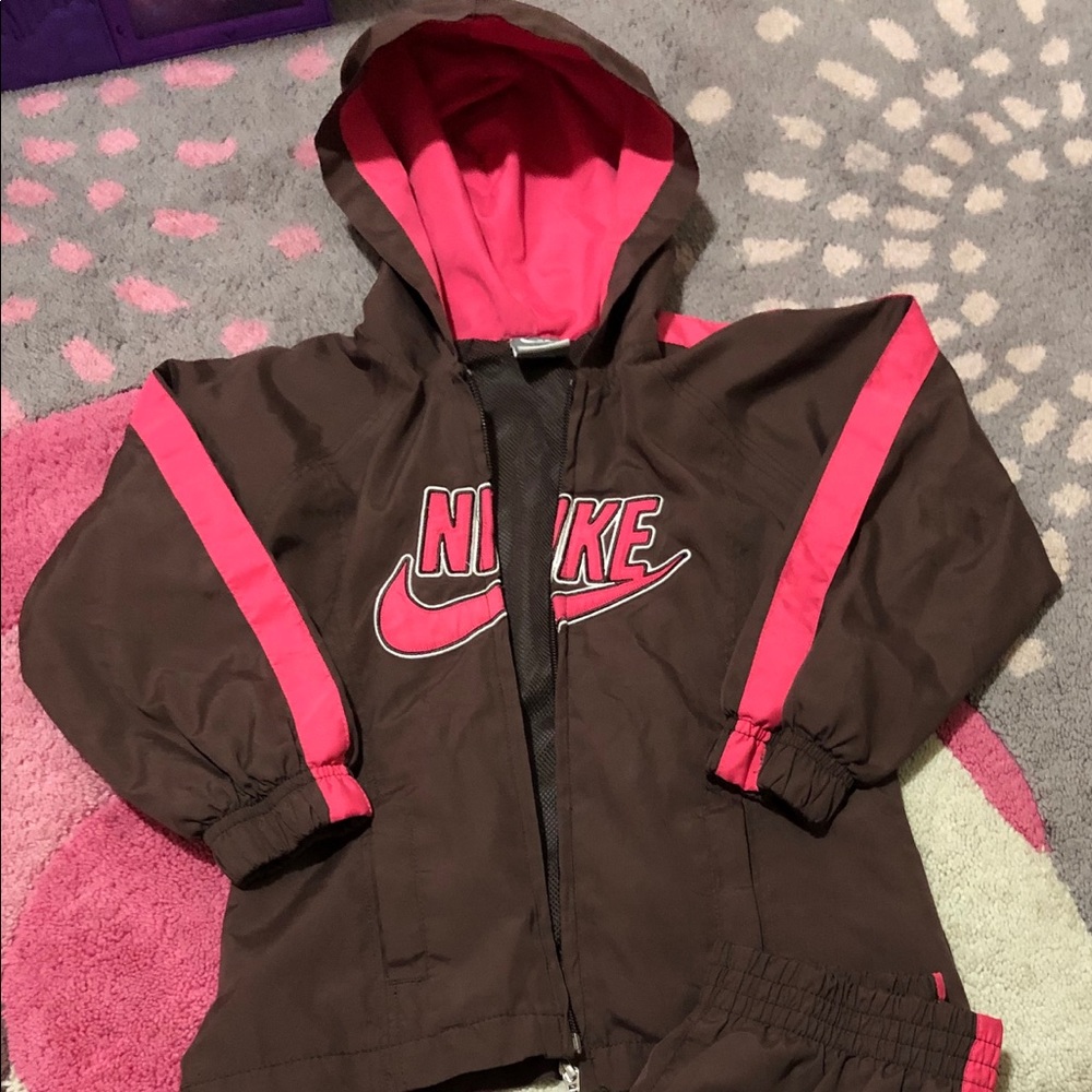 Nike 2 piece outfit- pink and brown